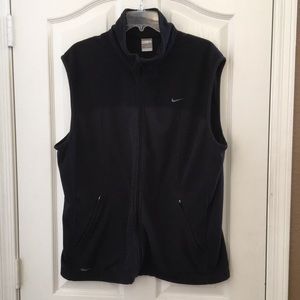 Men’s Nike FIT Therma Zippered Vest (L)